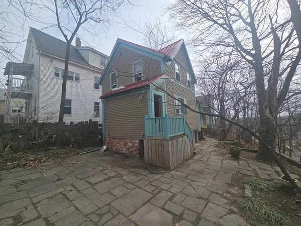 $4,200 | 21 Mountain Avenue, Somerville, MA 02143