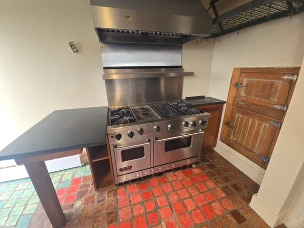 $4,200 | 21 Mountain Avenue, Somerville, MA 02143