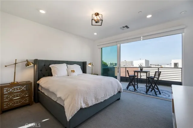 $4,900 | 293 Dockside Lane, San Pedro, CA 90731