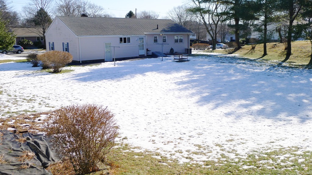 4 Donegal Road Peabody, MA 01960 - Photo 5 of 28 Gallery Image 5