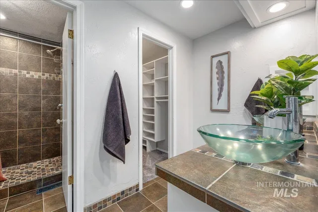 $649,900 | 387 West Pickerell Court, Boise, ID 83706