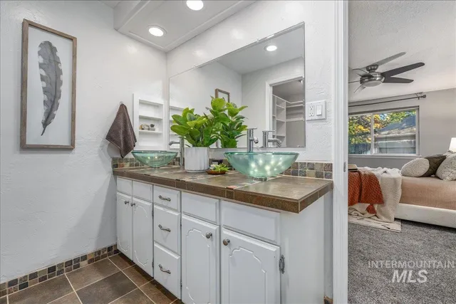 $649,900 | 387 West Pickerell Court, Boise, ID 83706