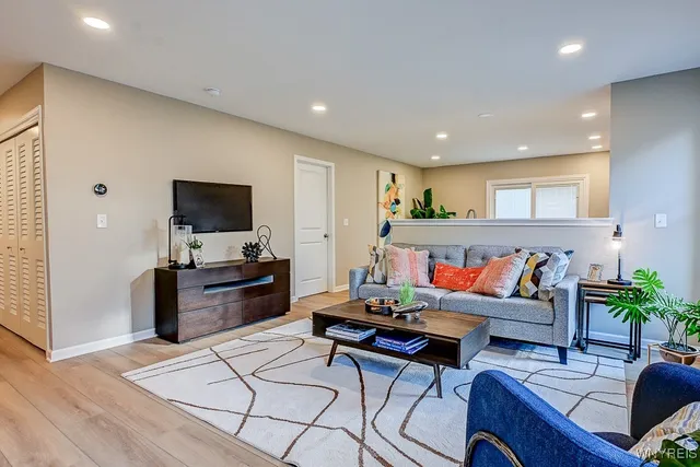 $427,900 | 10 White Orchid Way, Lancaster, NY 14086