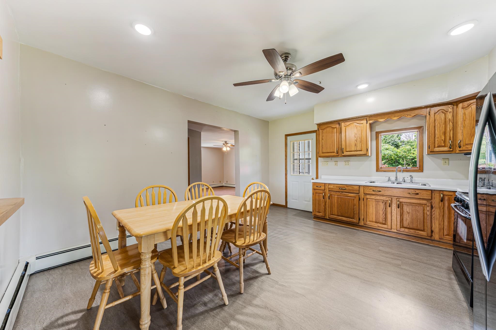 7683 County Rd II Fremont, WI 54940 - Photo 8 of 50