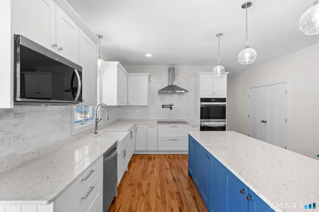 $699,900 | 1 Quinns Way, East Hampton, CT 06424