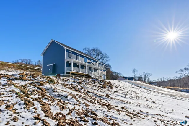 $699,900 | 1 Quinns Way, East Hampton, CT 06424