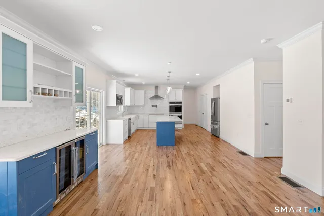 $699,900 | 1 Quinns Way, East Hampton, CT 06424