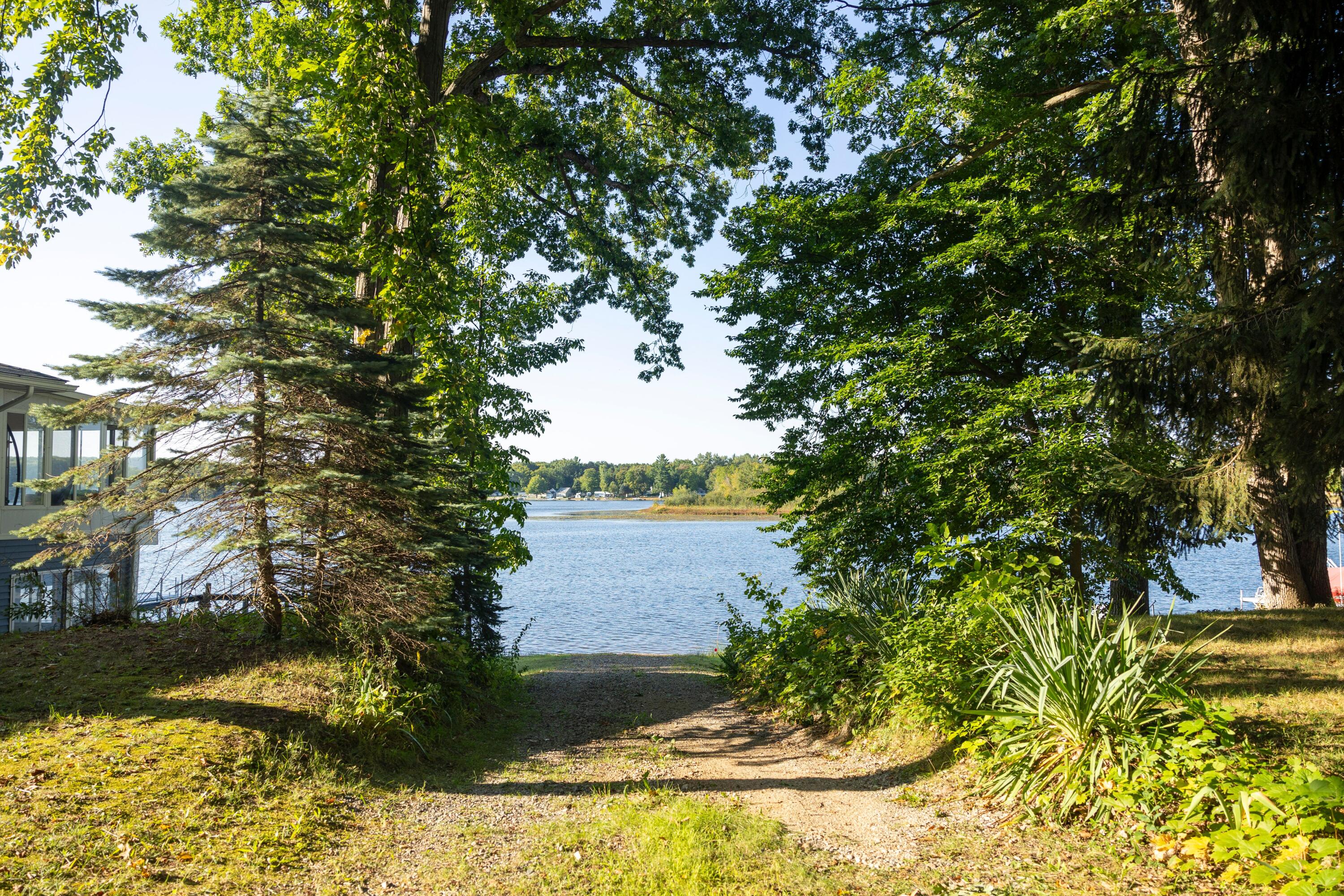 1660 South Colonel Point Crystal, MI 48818 - Photo 65 of 65 1660ColonelPoint-2635