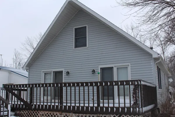 $499,000 | 46 West Waldron Lake Drive, Wawaka, IN 46794