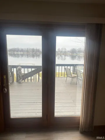 $499,000 | 46 West Waldron Lake Drive, Wawaka, IN 46794