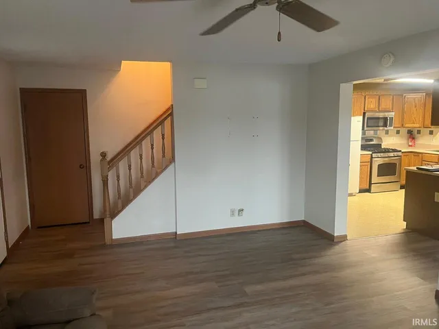 $499,000 | 46 West Waldron Lake Drive, Wawaka, IN 46794