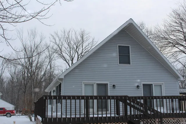 $499,000 | 46 West Waldron Lake Drive, Wawaka, IN 46794