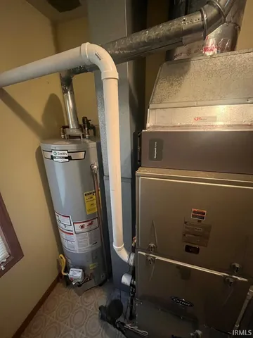 $499,000 | 46 West Waldron Lake Drive, Wawaka, IN 46794