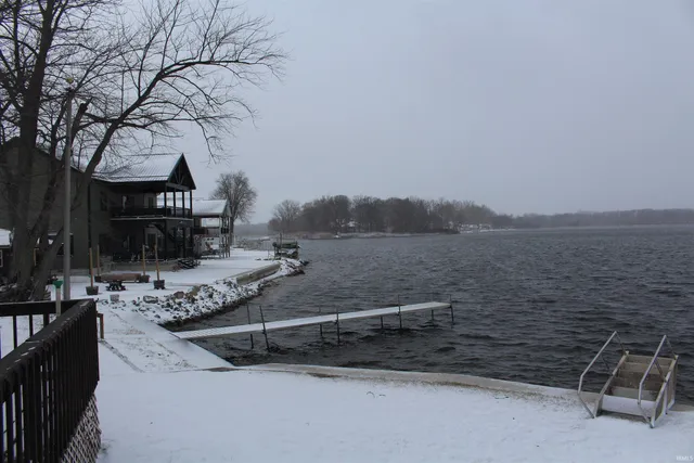 $499,000 | 46 West Waldron Lake Drive, Wawaka, IN 46794