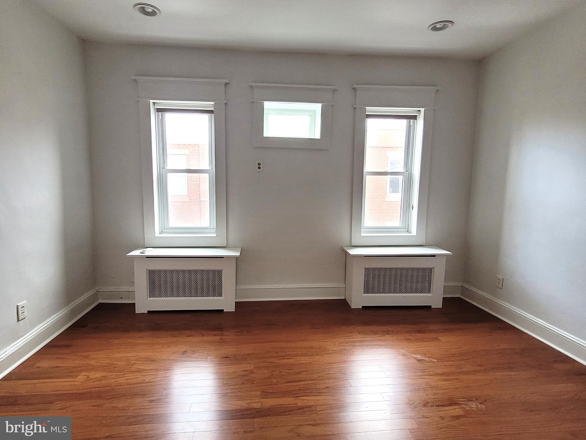 2417 South Clarion Street Philadelphia, PA 19148 - Photo 9 of 18