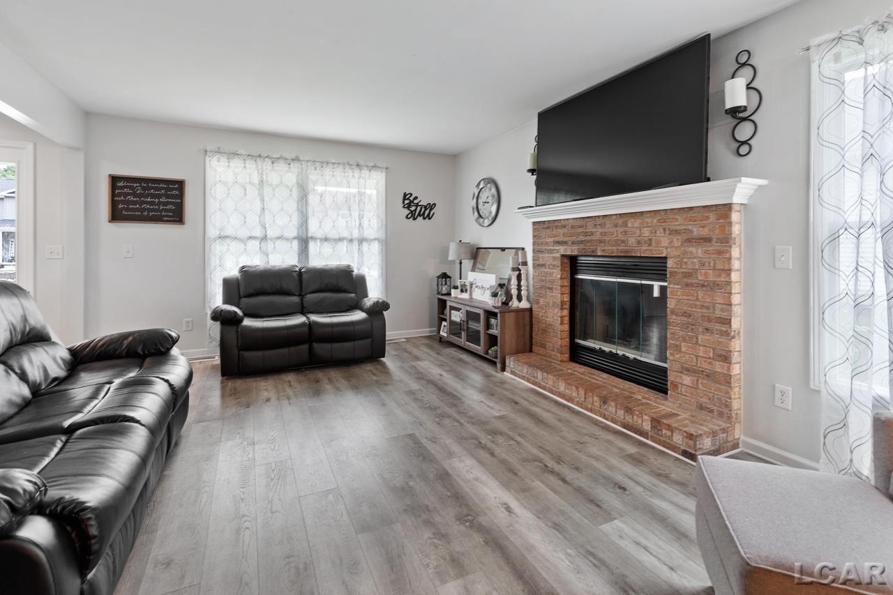 2544 Wood Ridge Drive Adrian, MI 49221 - Photo 5 of 44