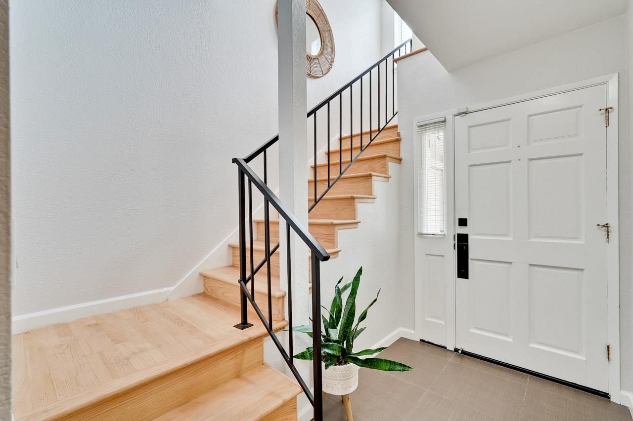 363 North Rengstorff Avenue, Unit 4 Mountain View, CA 94043 - Photo 15 of 54