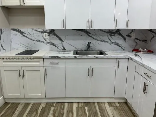 $2,450 | 922 Northwest 2nd Street, Unit 1, Miami, FL 33128