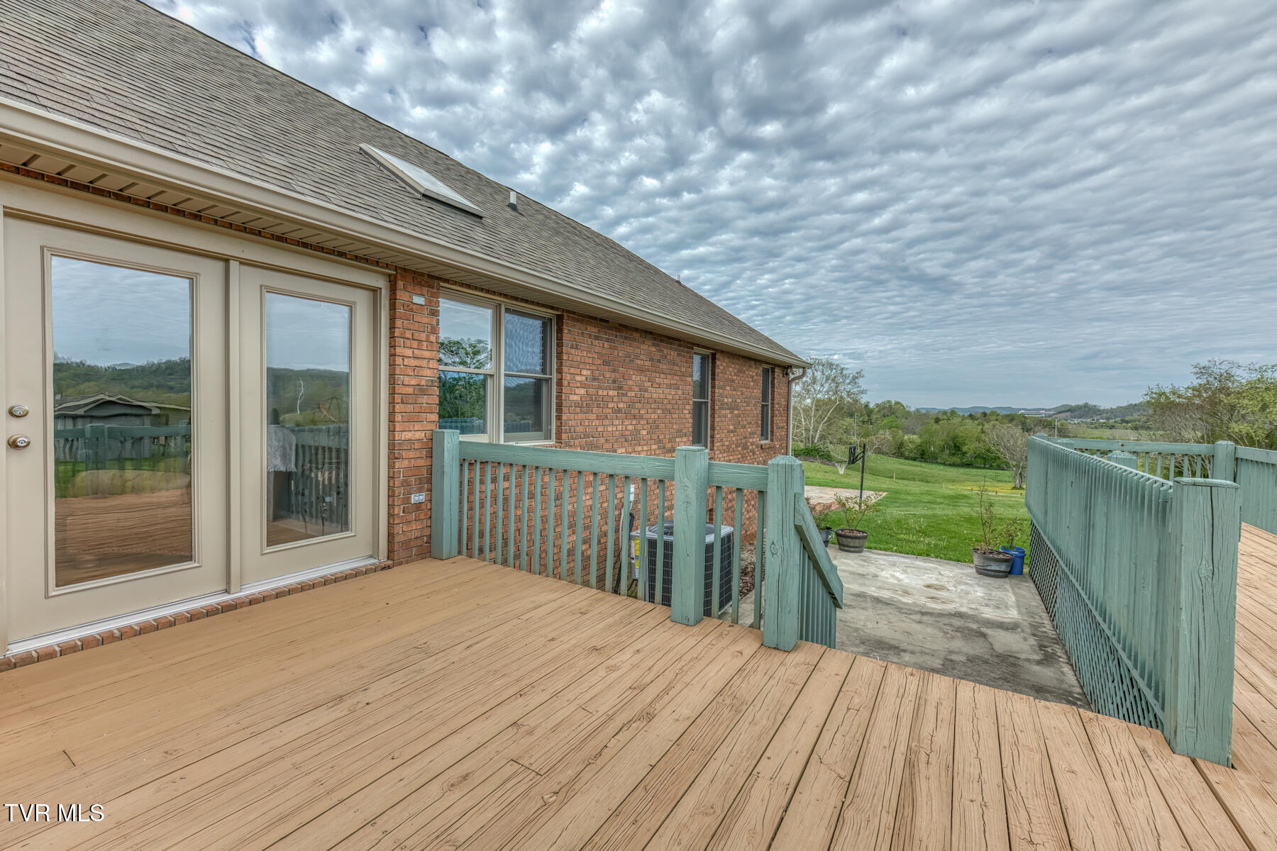 1237 White Top Road Bluff City, TN 37618 - Photo 53 of 84 1237 White Top Rd-75