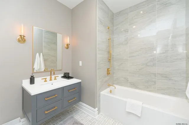 $3,199,000 | 80 Brown Road, Saratoga, NY 12170