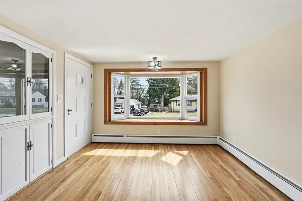 $3,200 | 113 North Street, Shrewsbury, MA 01545