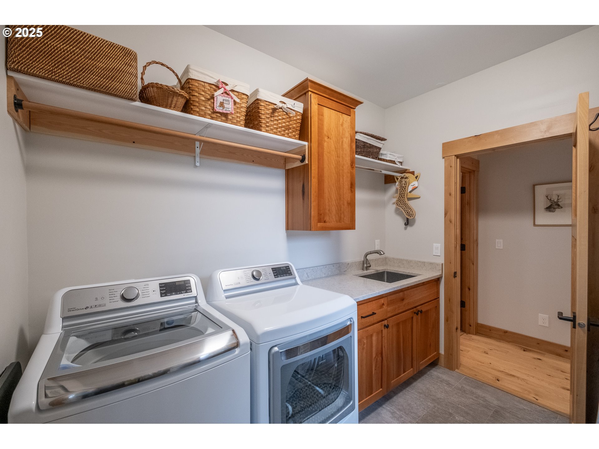 412 Reuben Boise Road Dallas, OR 97338 - Photo 40 of 48 a utility room with dryer and washer