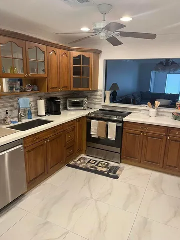 $2,500 | 1720 Northwest 20th Avenue, Unit 104, Delray Beach, FL 33445