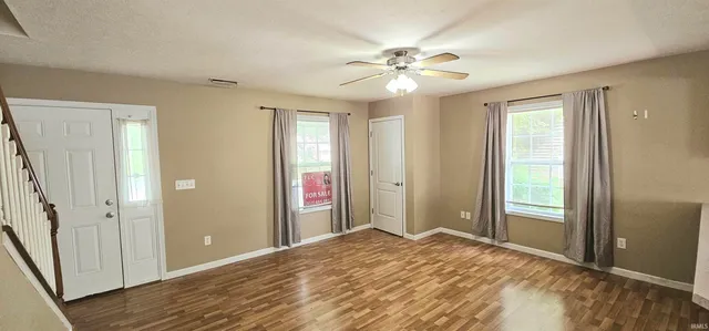 $209,900 | 1250 West Adams Hill Circle, Unit 401, Bloomington, IN 47403