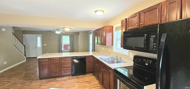 $209,900 | 1250 West Adams Hill Circle, Unit 401, Bloomington, IN 47403