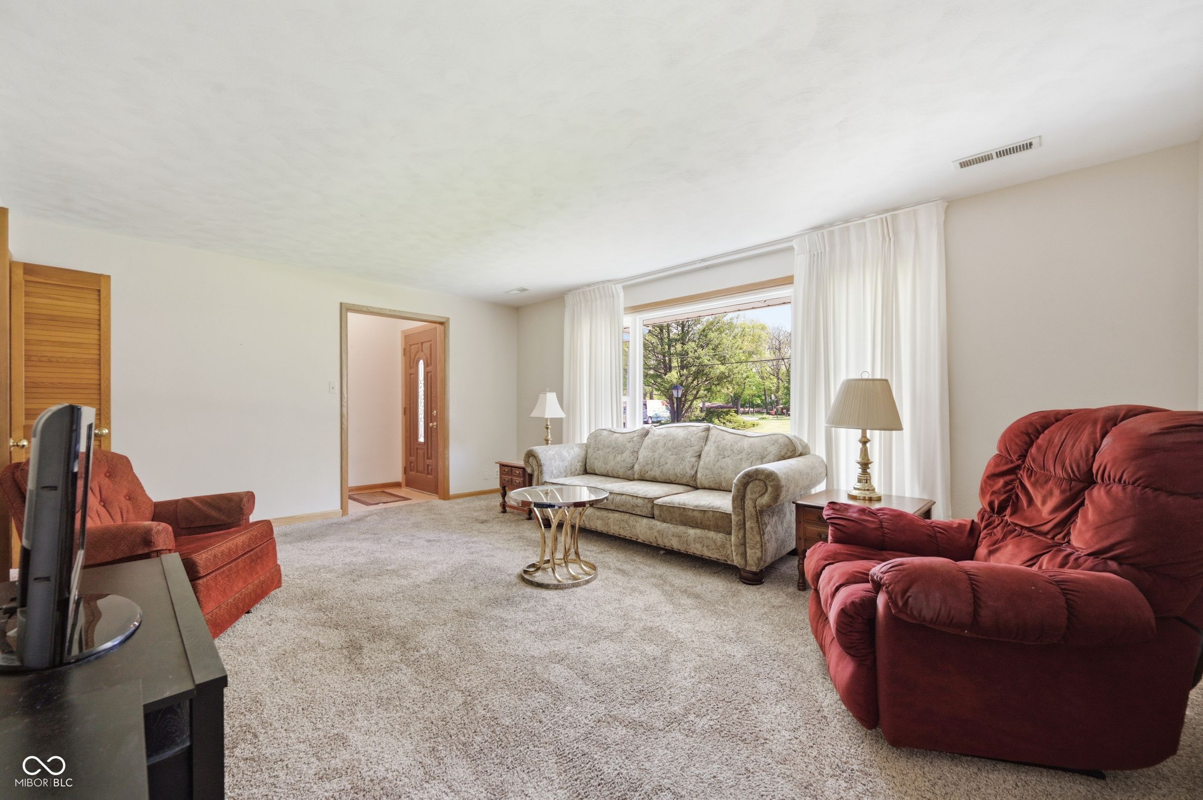 705 Oxford Road Anderson, IN 46012 - Photo 4 of 21
