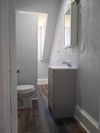 $2,400 | 104 Park Street, Unit 3, Attleboro, MA 02703