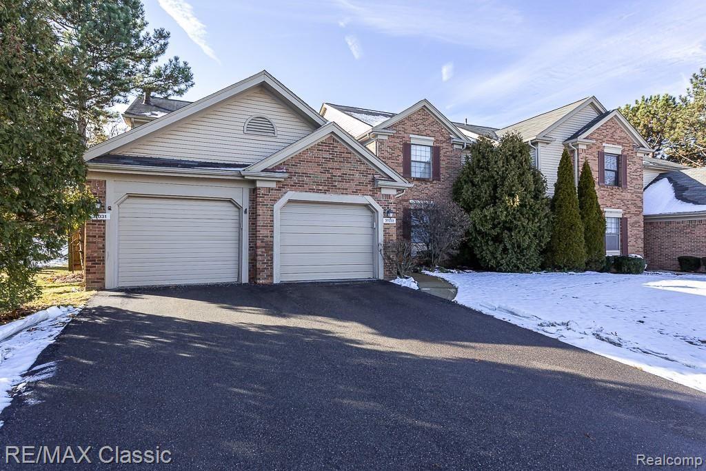 37031 Ridgedale Court Farmington Hills, MI 48331 - Photo 1 of 28