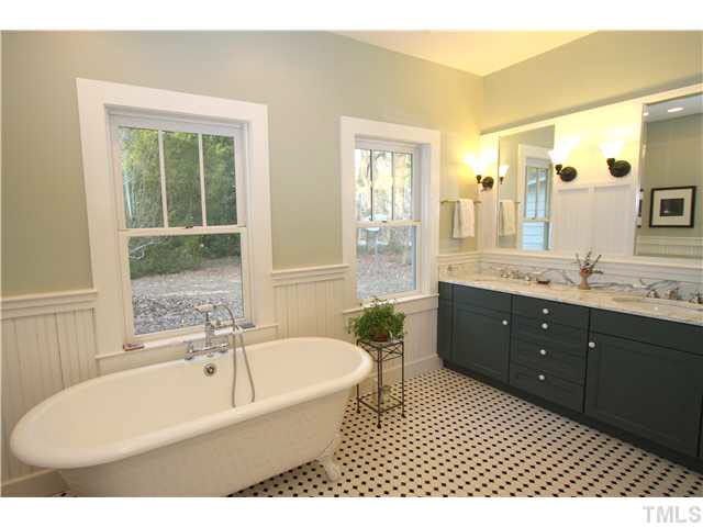 4371 Russell Road Graham, NC 27253 - Photo 11 of 25 Gallery Image 11