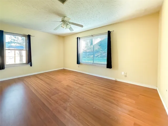 $275,000 | 459 Village Creek Drive, Houston, TX 77598