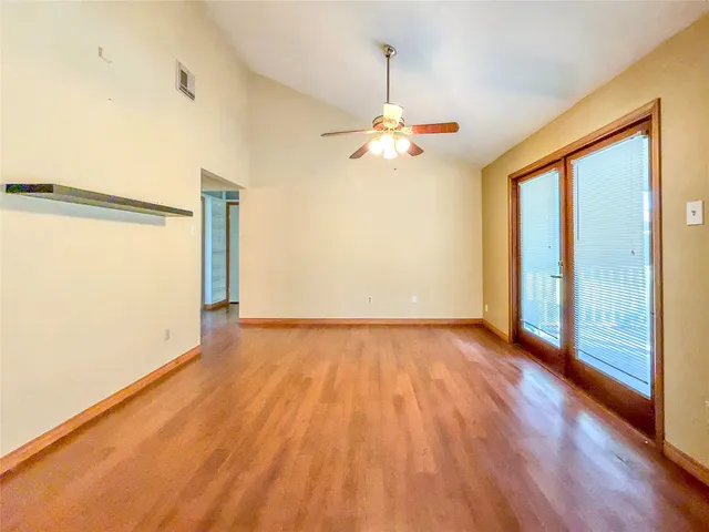 $275,000 | 459 Village Creek Drive, Houston, TX 77598