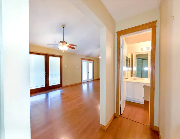 $275,000 | 459 Village Creek Drive, Houston, TX 77598