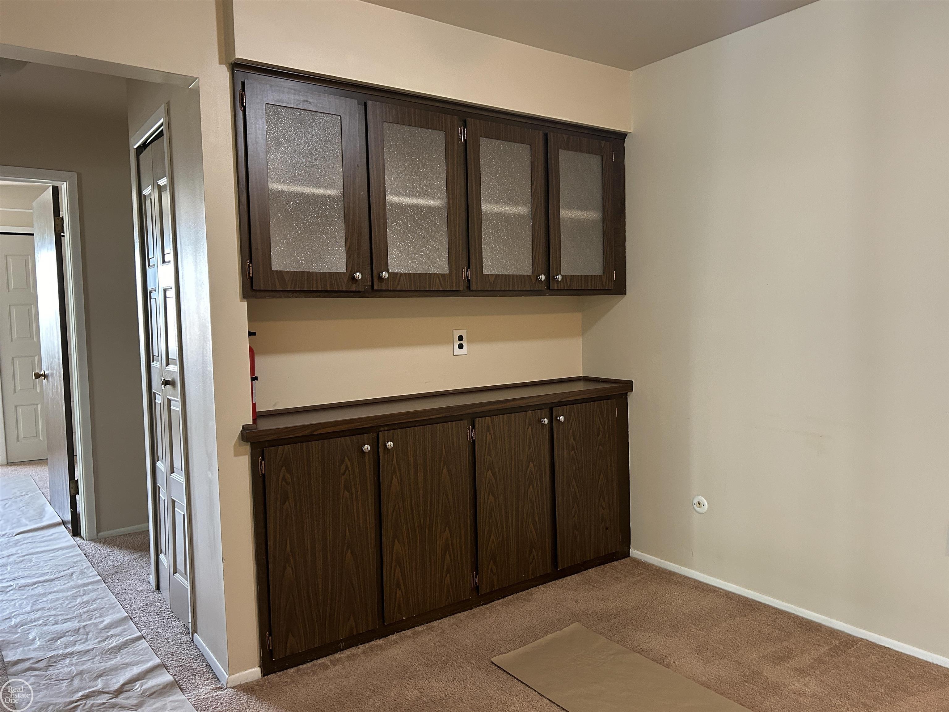 29133 Hayes Road, Unit #22 Warren, MI 48088 - Photo 6 of 22
