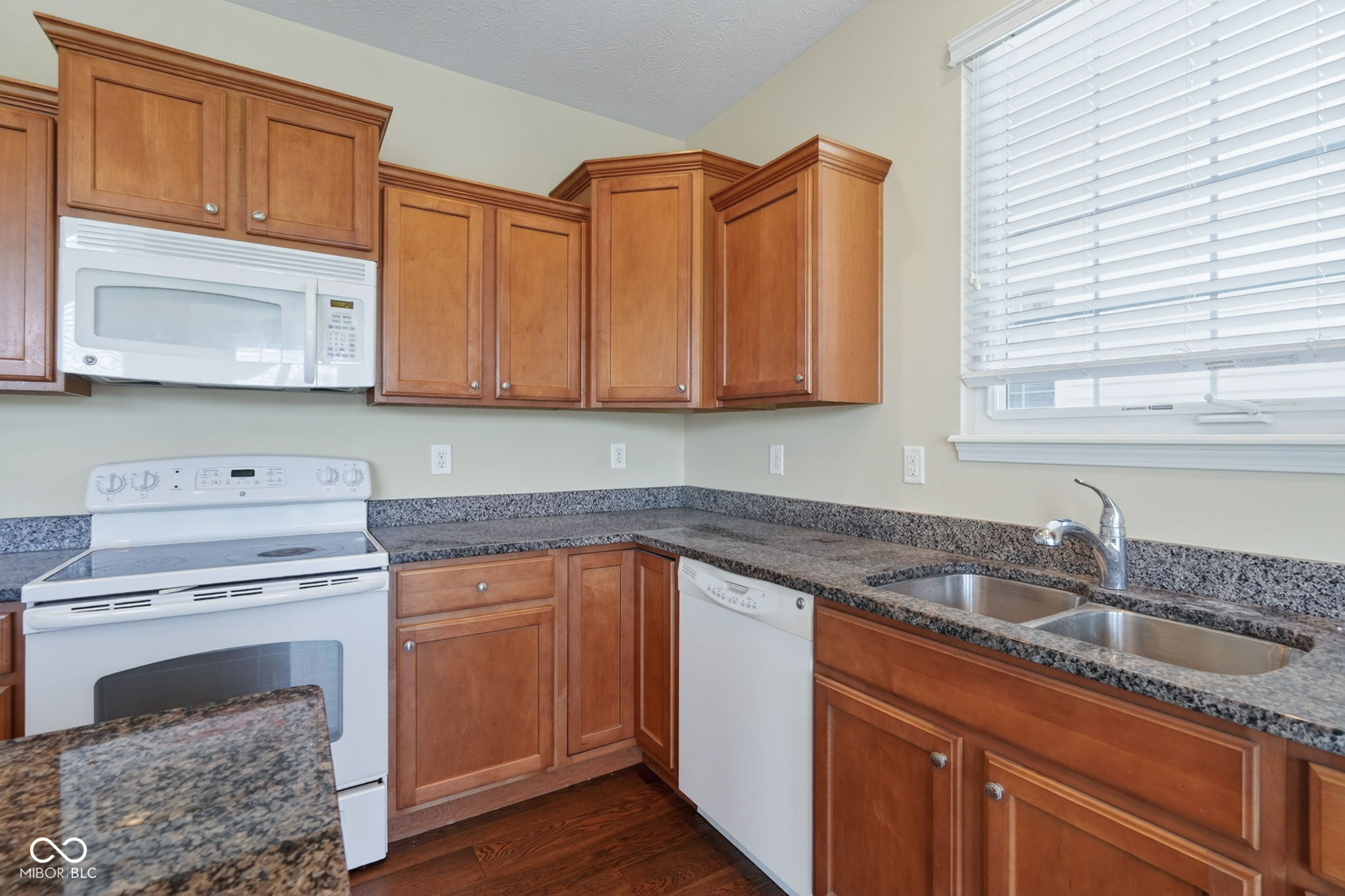 16031 Lambrusco Way Fishers, IN 46037 - Photo 14 of 32