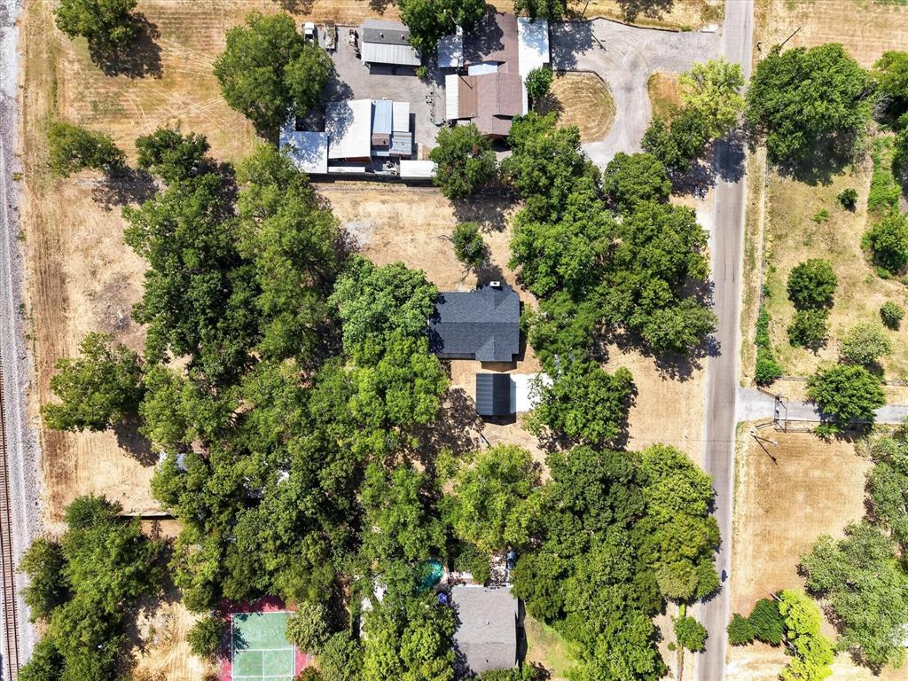 4512 Cross Timber Road Burleson, TX 76028 - Photo 35 of 38 Gallery Image 35