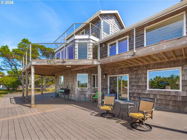 a view of a building with sitting area