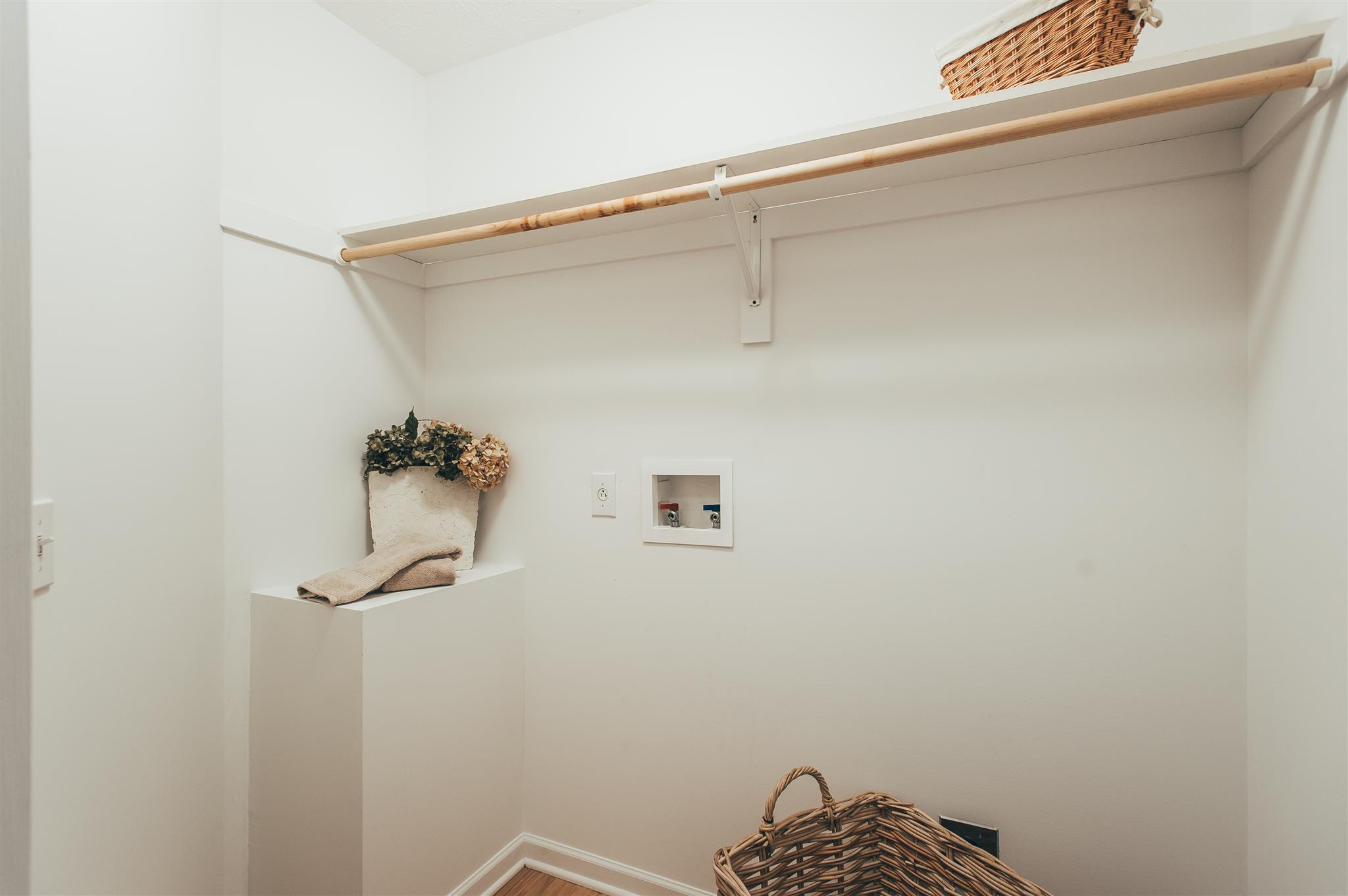 407 Arabian Lane Springfield, TN 37172 - Photo 6 of 26 Utility room is located off the foyer