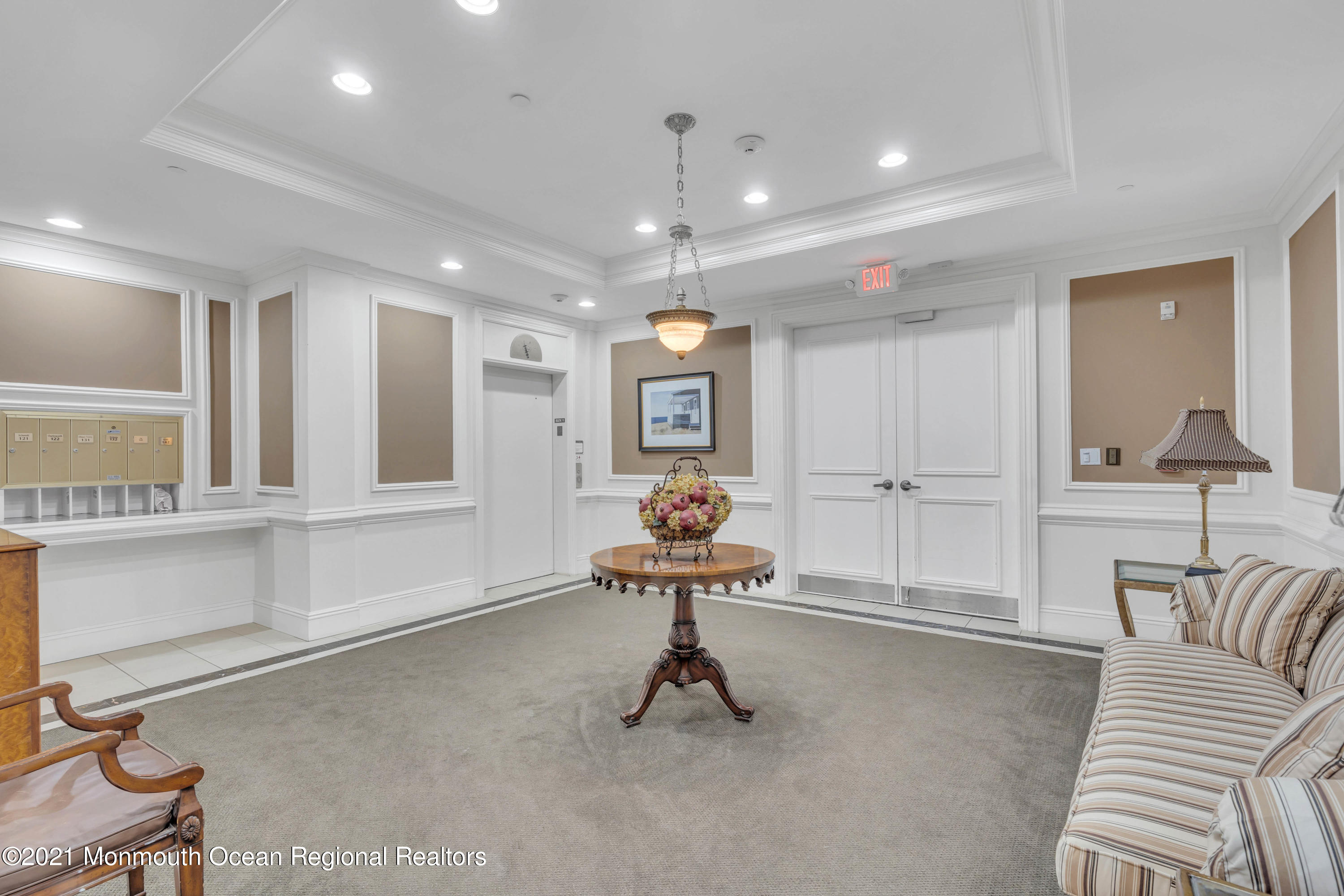 121 Oval Road Manasquan, NJ 08736 - Photo 14 of 61 011_dsc03297