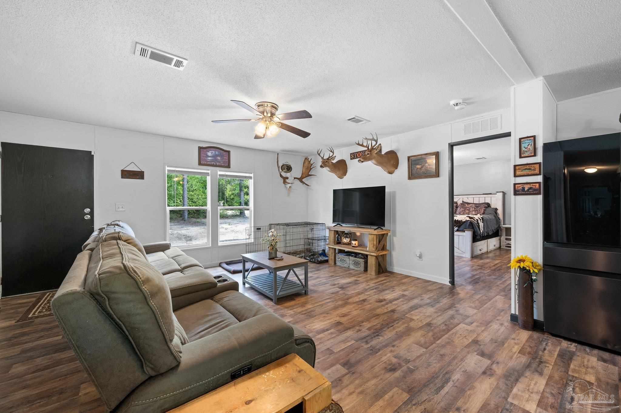 2142 Pleasant Grove Road Milton, FL 32570 - Photo 10 of 42 Gallery Image 10