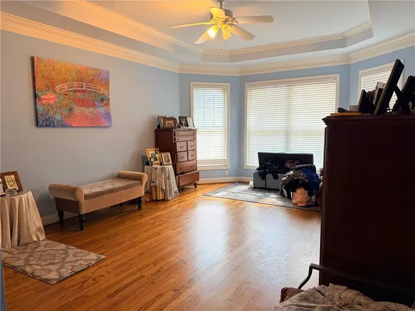 a view of a livingroom with furniture and a livingroom