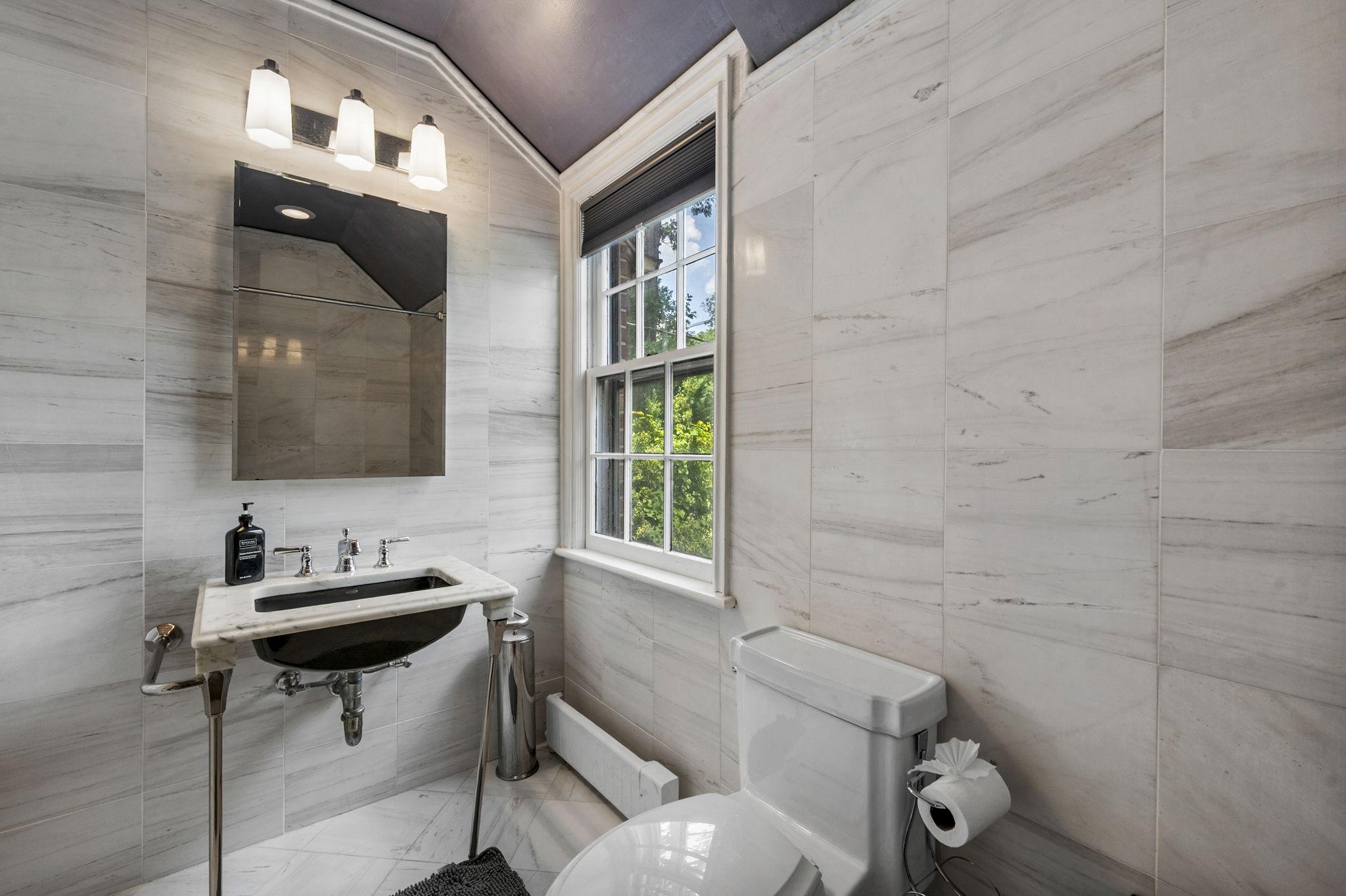 1522 Dale Drive Silver Spring, MD 20910 - Photo 44 of 66 Bathroom 2