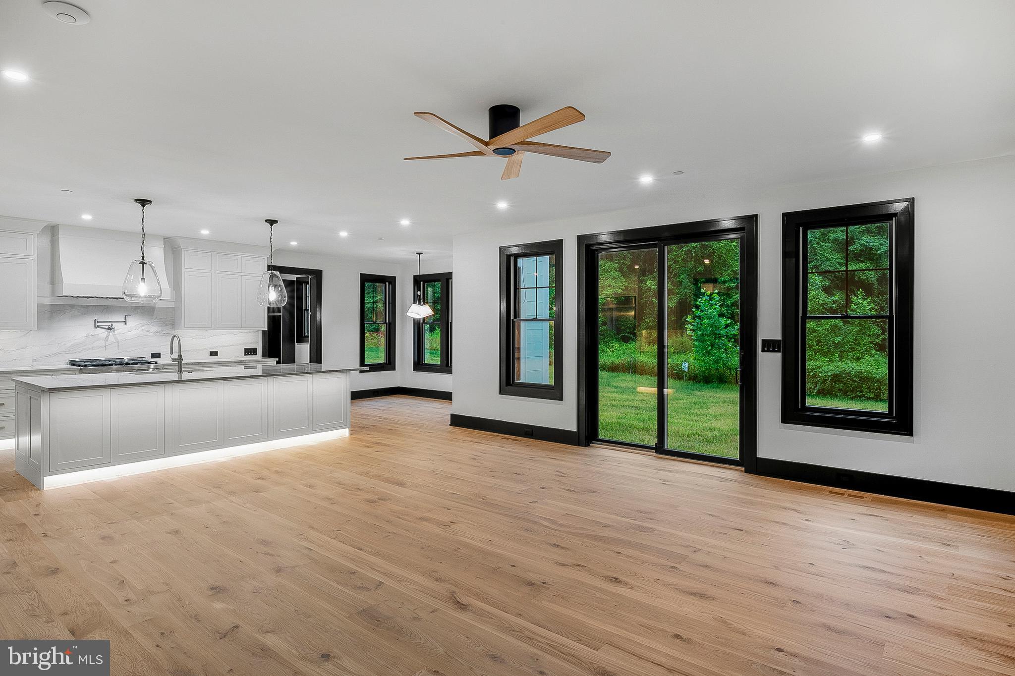 934 Chesterfield Road Annapolis, MD 21401 - Photo 14 of 73 Family Room to Kitchen