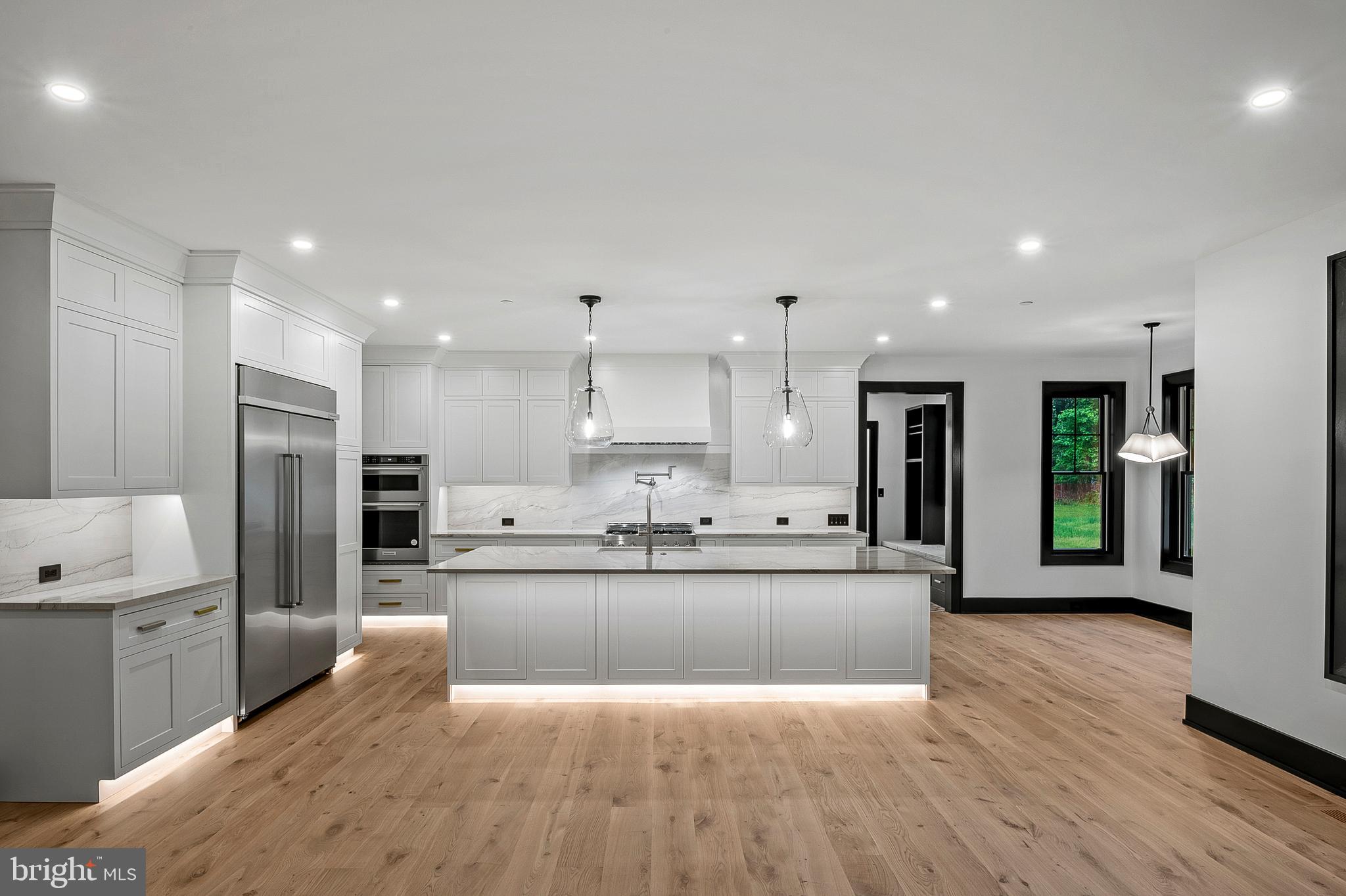 934 Chesterfield Road Annapolis, MD 21401 - Photo 15 of 73 Kitchen Area