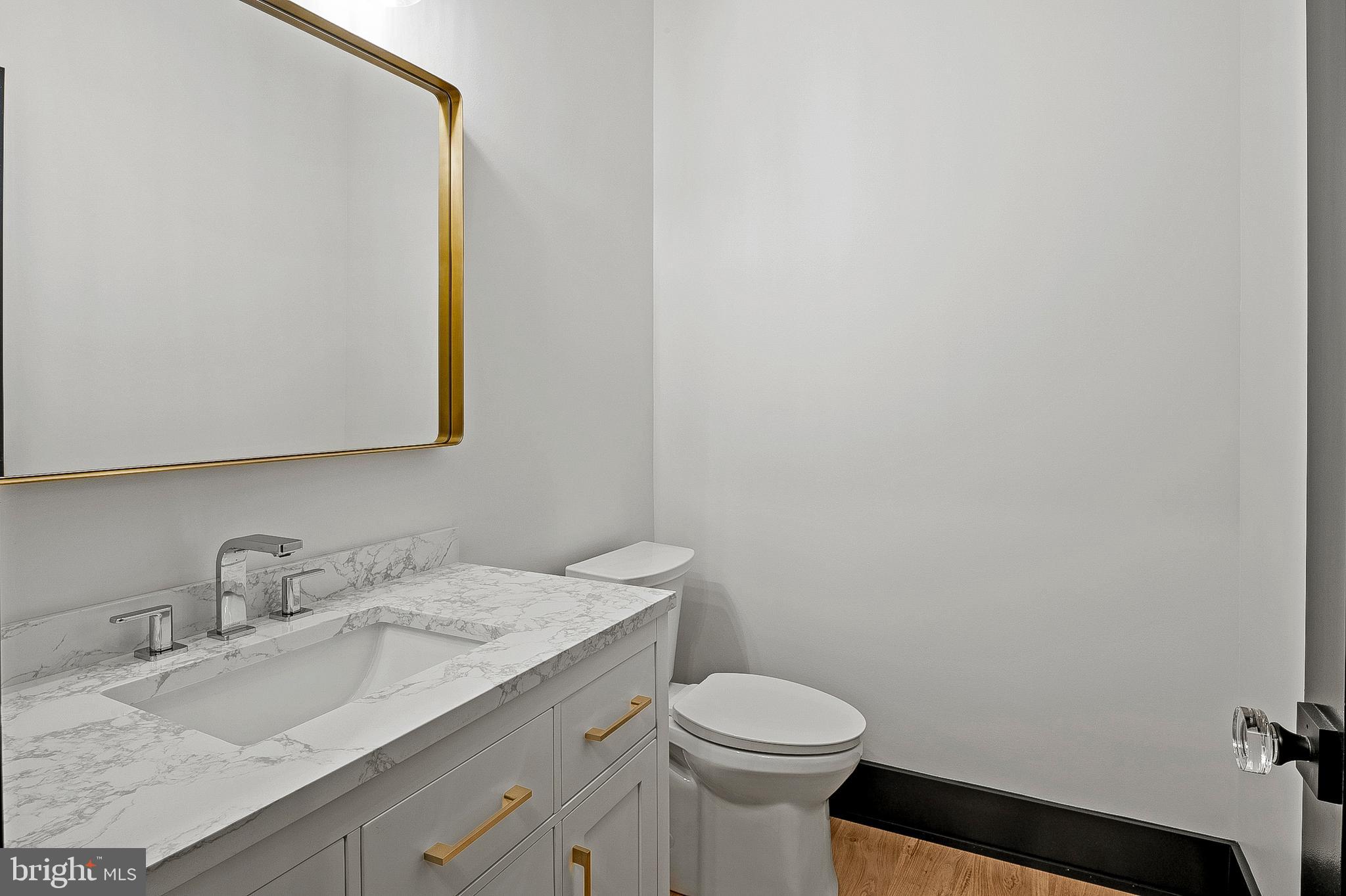 934 Chesterfield Road Annapolis, MD 21401 - Photo 23 of 73 Half Bathroom
