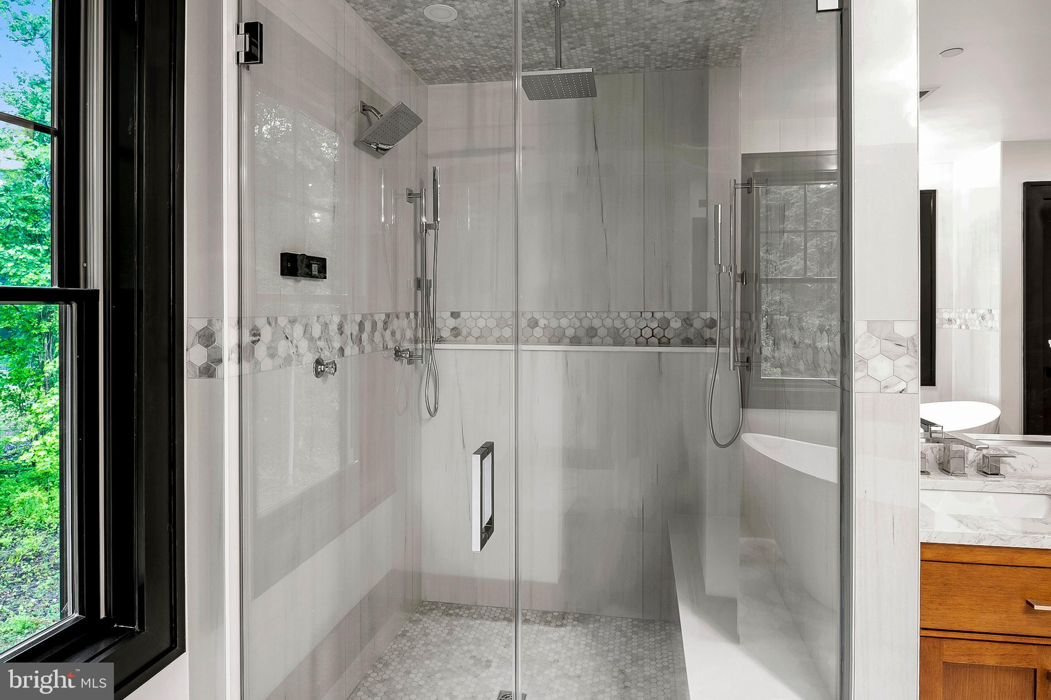 934 Chesterfield Road Annapolis, MD 21401 - Photo 31 of 73 Primary Bathroom Shower