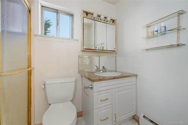 $849,000 | 3924 Jane Lane, Oceanside, NY 11572